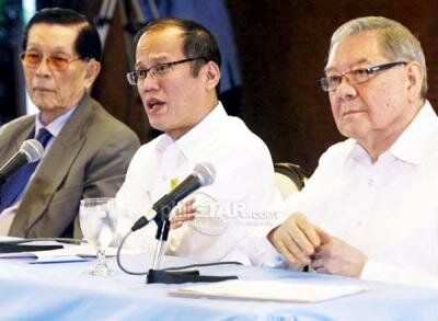 President Aquino, Senate President Juan Ponce Enrile and Speaker Feliciano Belmonte Jr. answer questions from reporters following a meeting of the Legislative-Executive Development Advisory Council at Malacañang yesterday. (From philstar.com) 